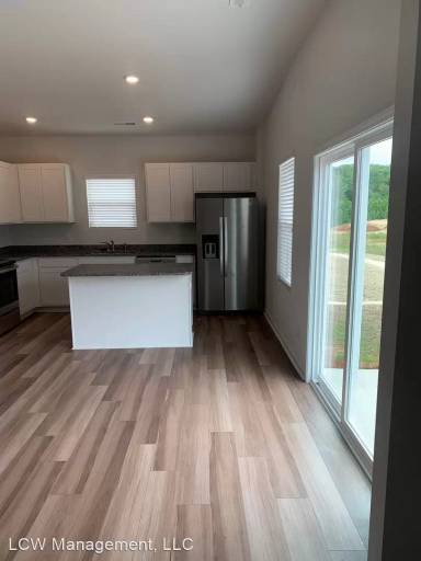 Main picture of 424 Infinity Cir