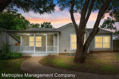 Main picture of 3104 Edgehill Rd