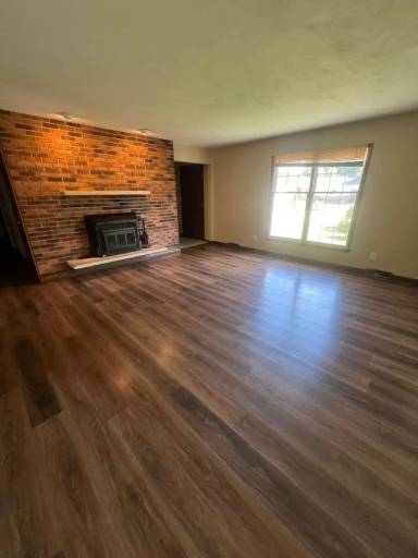Main picture of 105 Buckhorn Dr