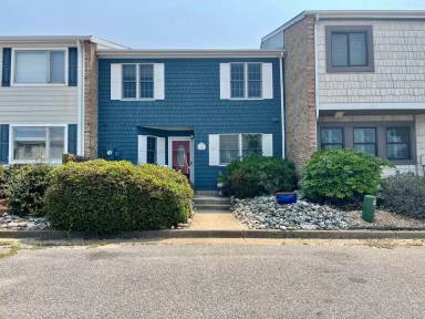 Main picture of 2402 Whaler Ct