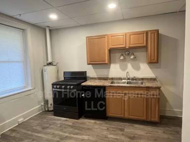 Main picture of 107-109 East Main St Apartments