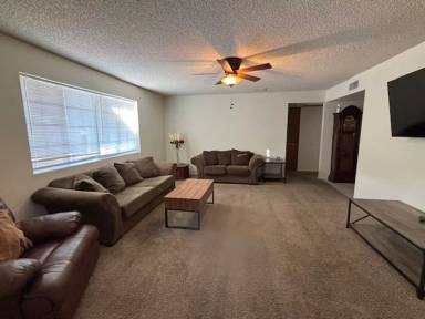 Main picture of 2821 Okeechobee Dr