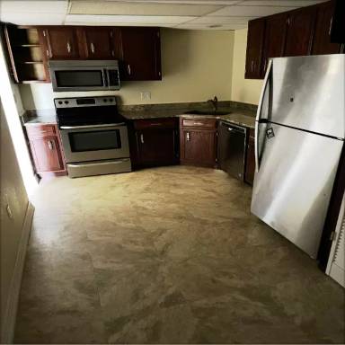 Main picture of 2000 Country Club Apts