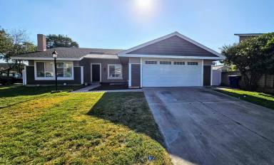 Main picture of 2521 S Sandpiper Pl