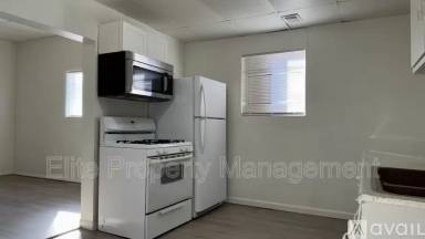 Main picture of 1015 W 13th St