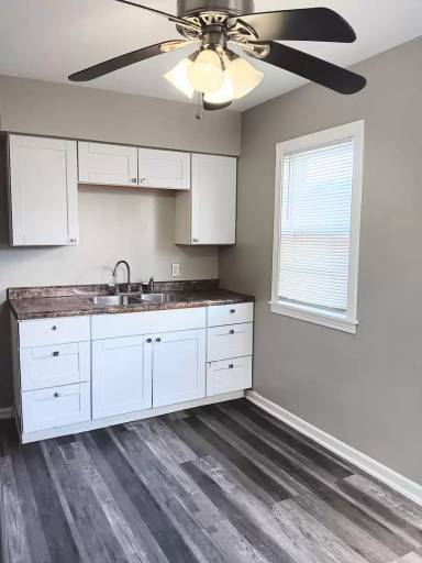 Main picture of 4767 Harrison St