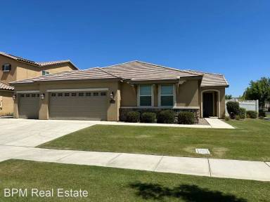 Main picture of 14802 Bottlebrush Dr