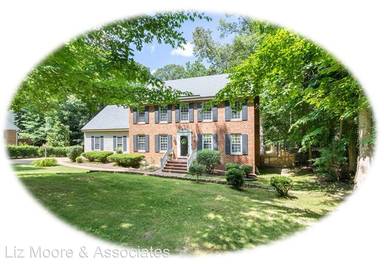 Main picture of 104 Clarendon Ct