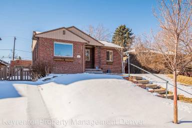 Main picture of 1611 S Josephine St
