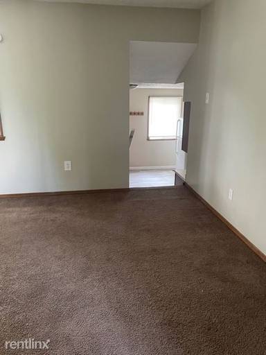 Main picture of 205 Jefferson St