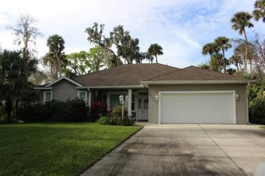 Main picture of 2215 Magnolia Dr