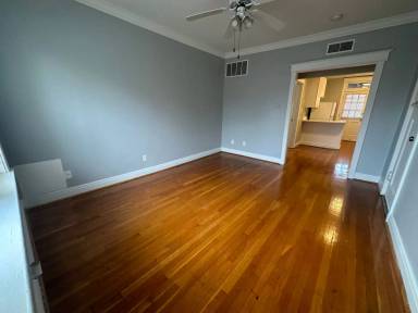 Main picture of 6309 S Rosebury Ave