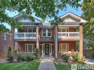 Main picture of 2104 Park Rd