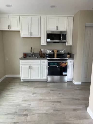 Main picture of 11128 Oriole Dr