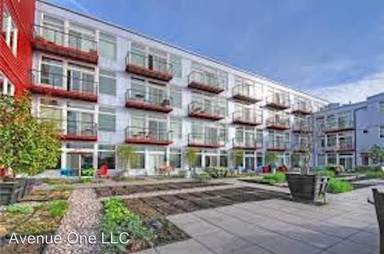 Main picture of 2960 Eastlake Ave E
