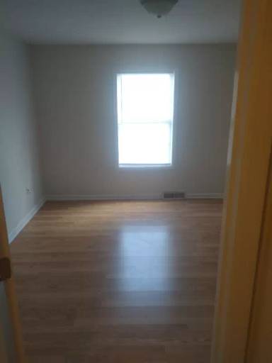Main picture of 205 Shamrock Ln