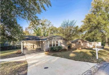 Main picture of 25 Riverview Ct