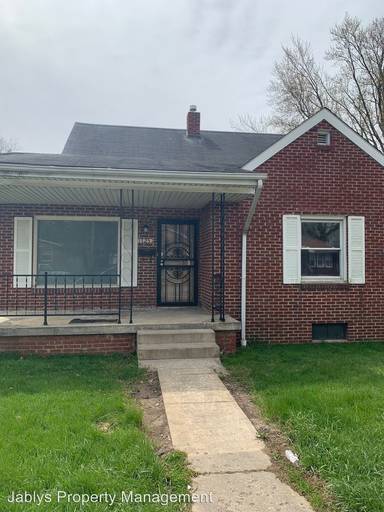 Main picture of 1725 W 8th St