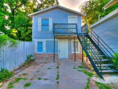 Main picture of 1161 N McKinley Ave