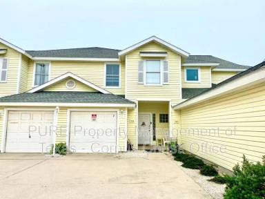 Main picture of 15102 Leeward Dr