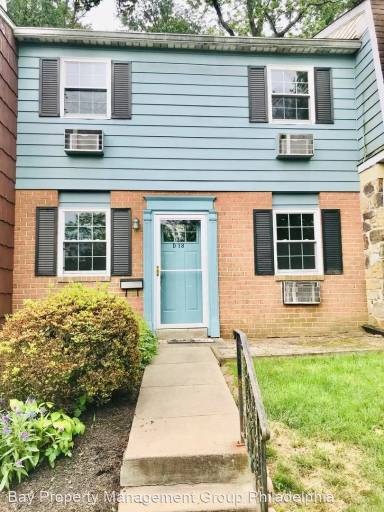 Main picture of 207 Walnut Hill Rd
