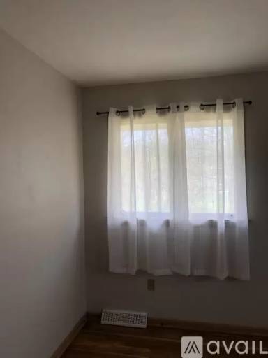 Main picture of 7435 Winding Way