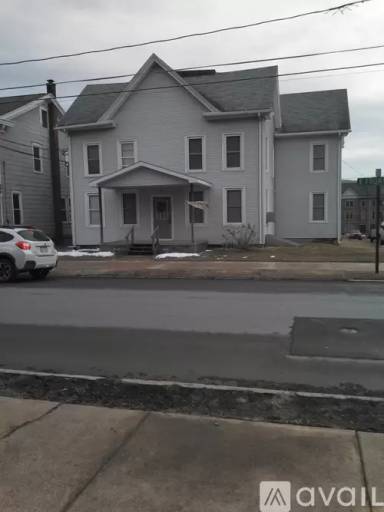 Main picture of 1122 Front St