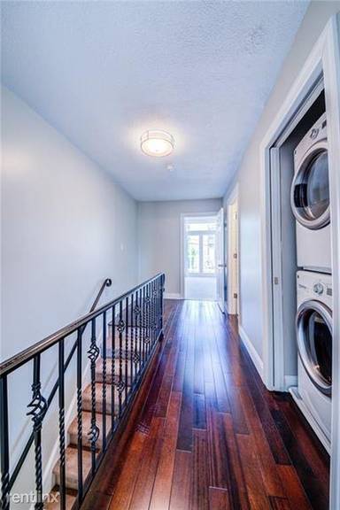 Main picture of 1017 Grandview Ave