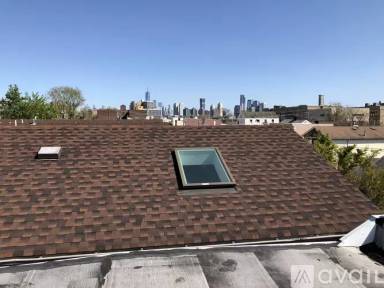 Main picture of 140 Beacon Ave