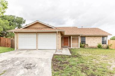 Main picture of 14719 Highland Peak