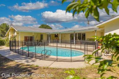 Main picture of 814 Daly Rd