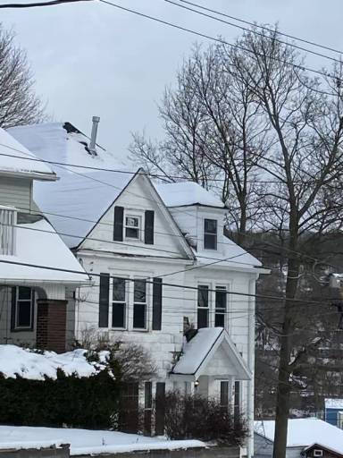 Main picture of 29 Center St