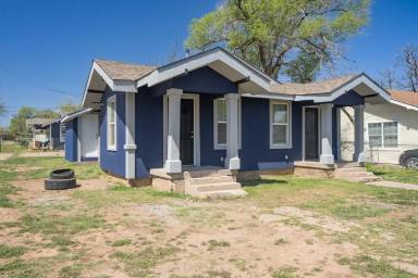 Main picture of 316 S Louisiana St