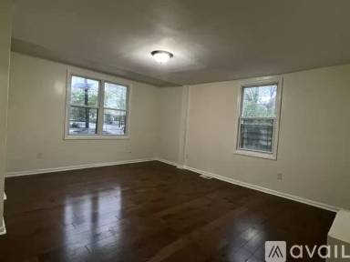 Main picture of 718 S 13th St