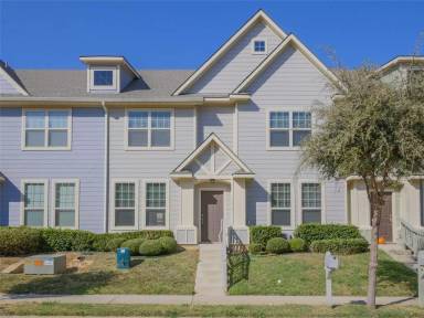 Main picture of 5417 Dolores Pl