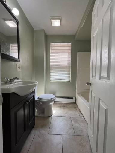 Main picture of 131 Ledge St