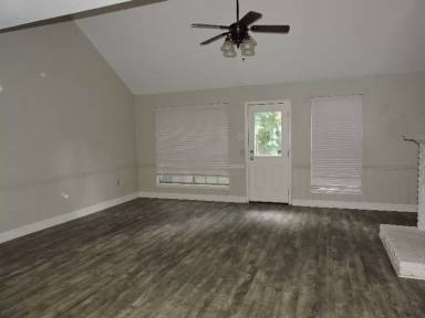 Main picture of 9072 Kilt Place Ave
