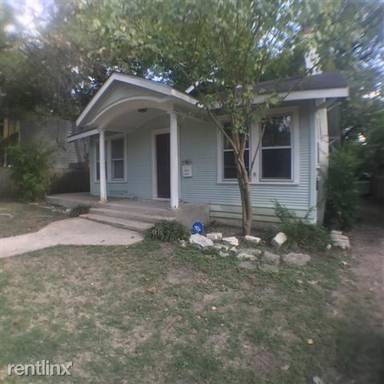 Main picture of 1111 W 22nd 1/2 St