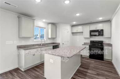Main picture of 1 Arcola Ct