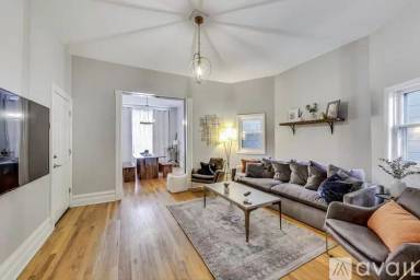 Main picture of 1248 N Wood St