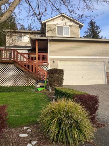 Main picture of 8712 75th Dr NE