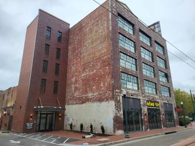 Main picture of 435 Monticello Ave