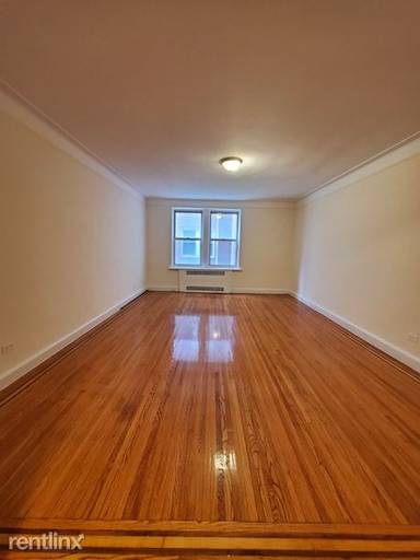 Main picture of 10905 72nd Ave