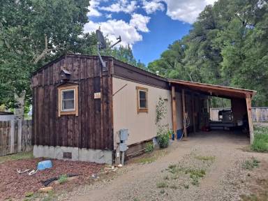 Main picture of 24 Phyllis Ln