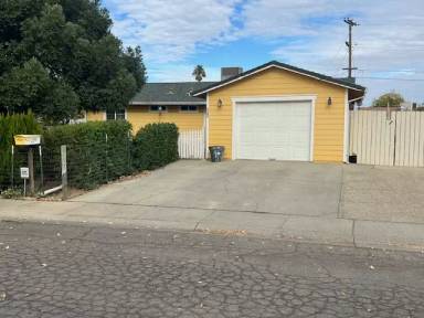 Main picture of 5305 Acacia Way