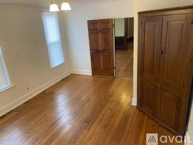 Main picture of 205 N Spring St