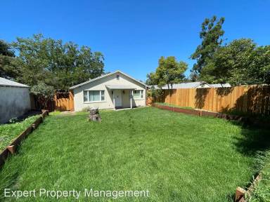 Main picture of 2533 Grove Ave