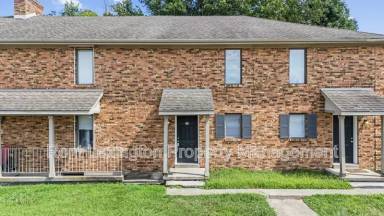 Main picture of 1649 Foxhaven Dr