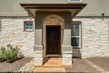 Main picture of Parmer Village Townhomes