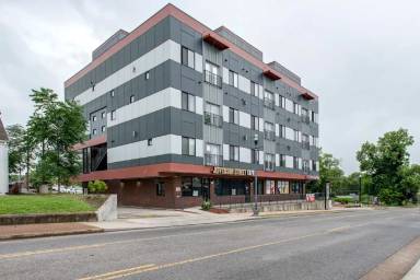 Main picture of 1903 Jefferson St
